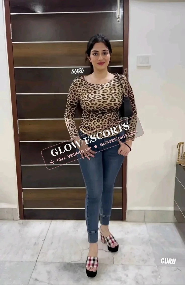 Megha - Kandivali Housewife Escort